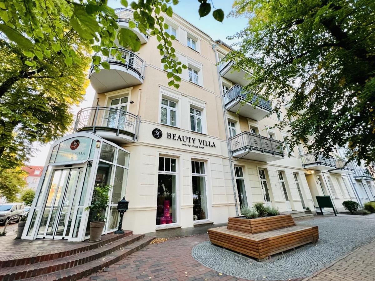 Charlotte, Direkt Am Kurpark Apartment Rostock Luaran gambar